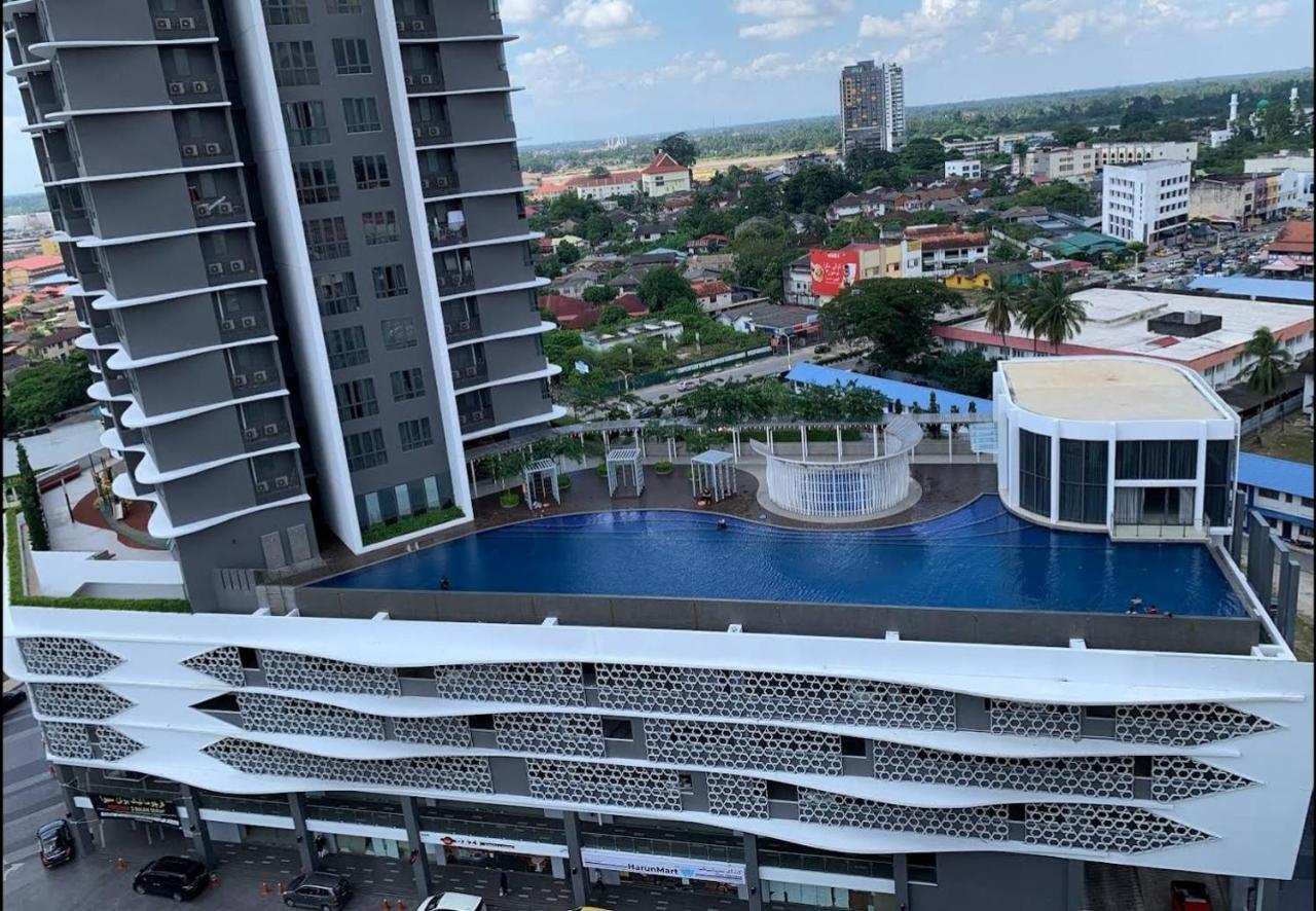 Golden Troika Kota Bharu - 2 Bedrooms ภายนอก รูปภาพ