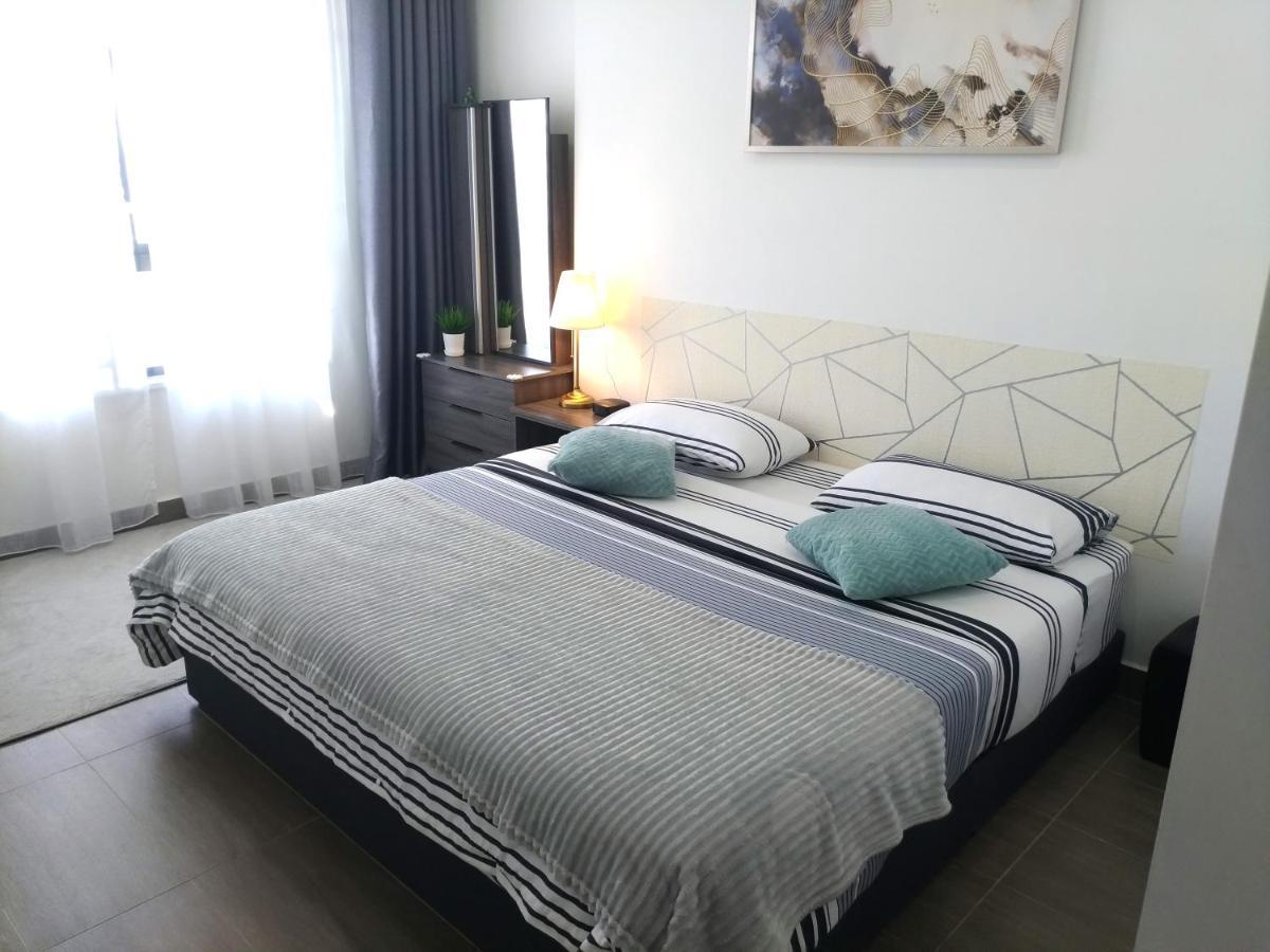 Golden Troika Kota Bharu - 2 Bedrooms ภายนอก รูปภาพ