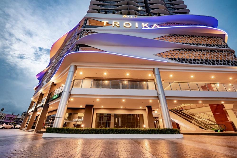 Golden Troika Kota Bharu - 2 Bedrooms ภายนอก รูปภาพ